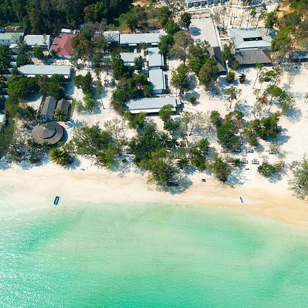 Island Center Point 호텔 코롱 산로엠 외부 사진